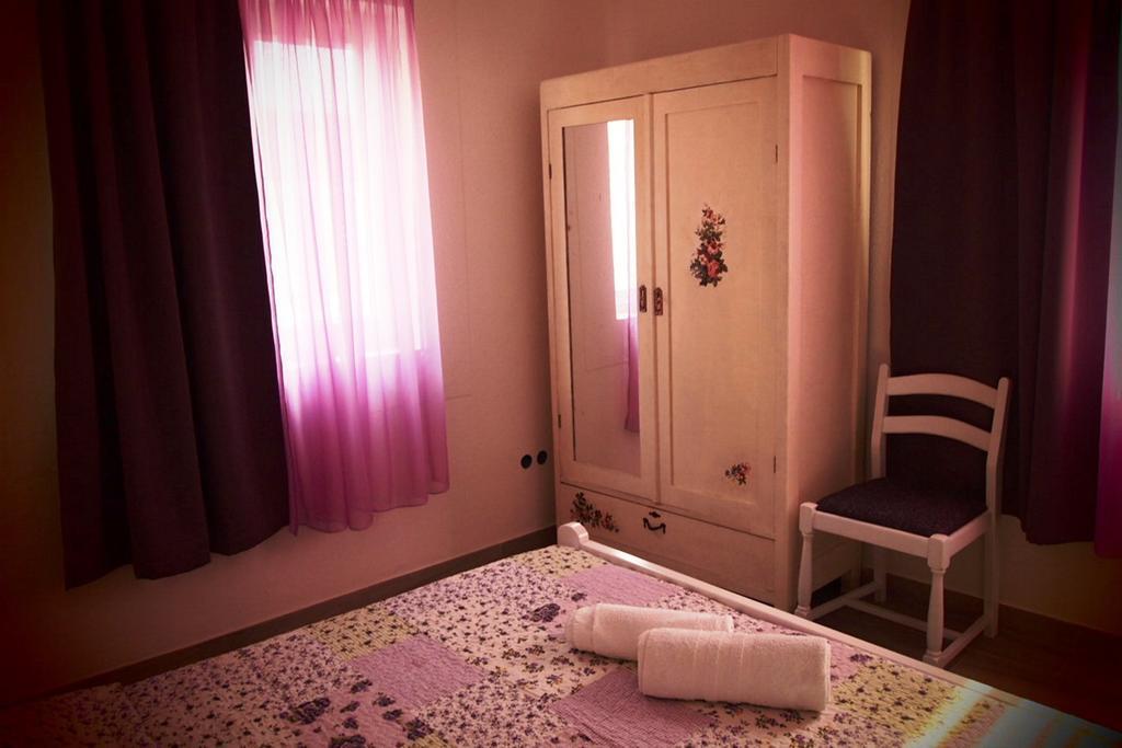 Apartment Old Town Makarska Room photo